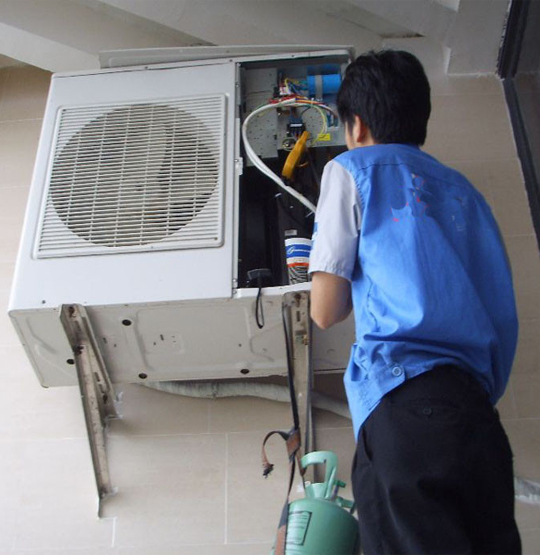 扎鲁特空调开机无反应维修